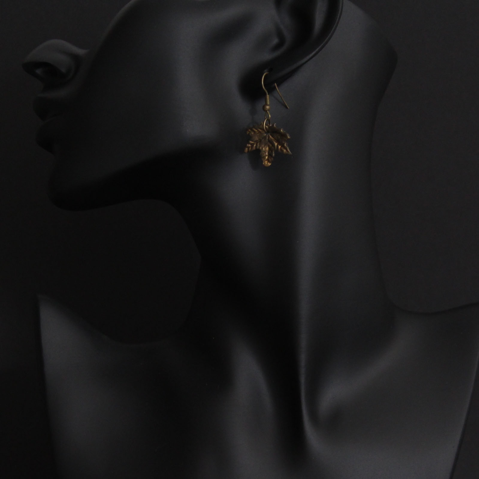 BUTINELY Boucles d'oreilles élégantes feuilles d'érable automnale