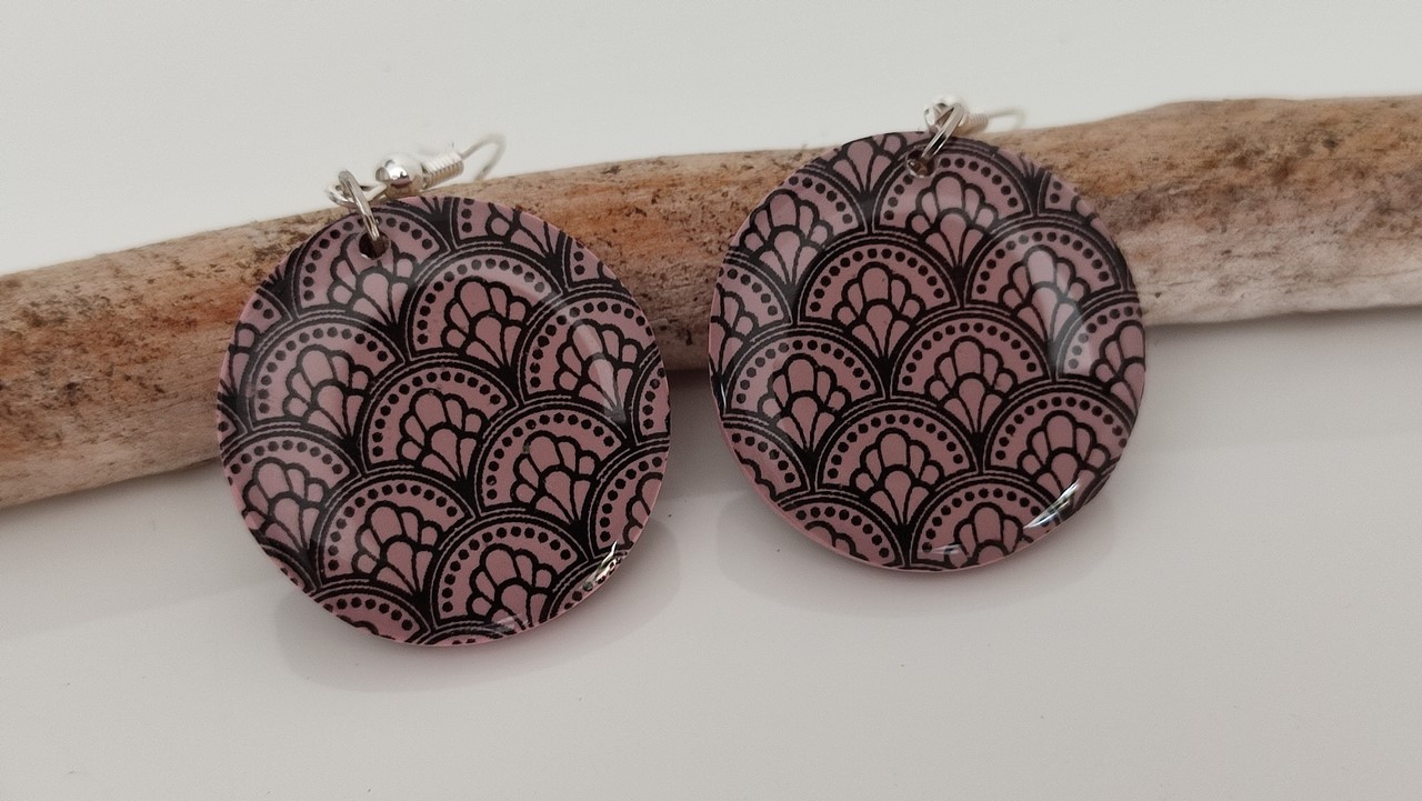 Boucles d'oreilles motif ethnique – Image 3